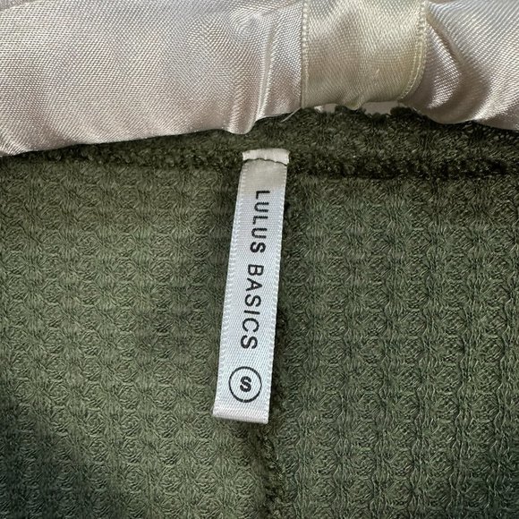 Lulus Basic V-Neck Waffle Knit Top, Size Small, Olive Green - Picture 4 of 8